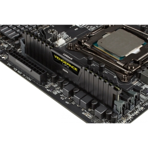 3000 8GB Corsair Vengeance LPX