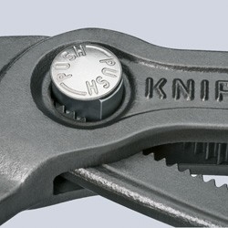 KNIPEX Cobra mit Befestigungsse