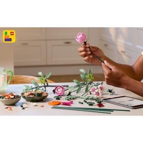 LEGO Botanicals Schöner Rosafarbener Blumenstrauß 10342