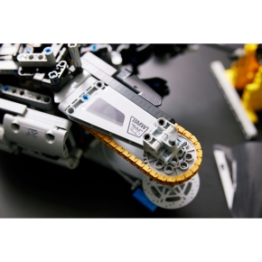 LEGO Technic BMW M 1000 RR 42130