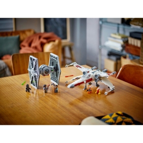 LEGO Star Wars Mash Up aus TIE Fighter und X-Wing 75393