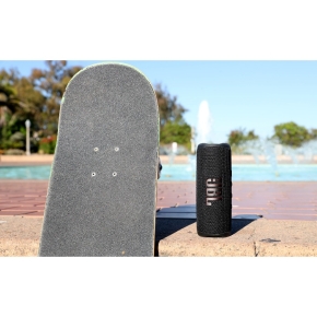 JBL Flip 6 Bluetooth-Speaker black