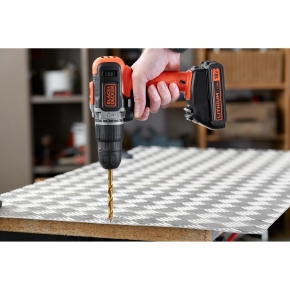 Black&Decker Akku-Schlagbohrschr. 18V 2x1.5Ah Kof BCD003C2K