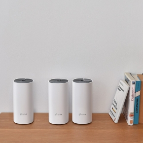 TP-LINK Deco E4 Mesh-WLAN 3-Pack (Router. 2 Extender) (AC1200)