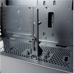 Midi LC-Power 810B
